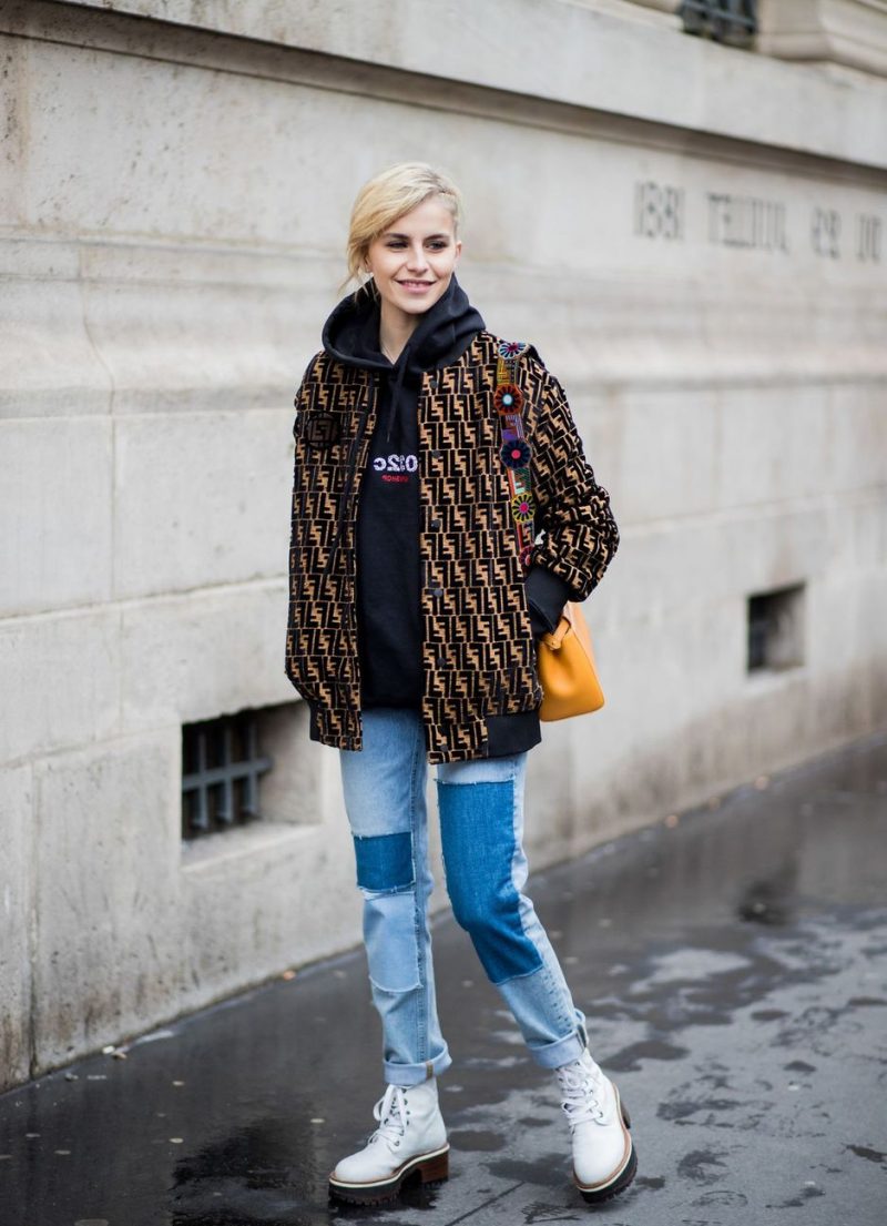 How To Wear Hoodies For Spring: Approved Street Style Ideas 2022