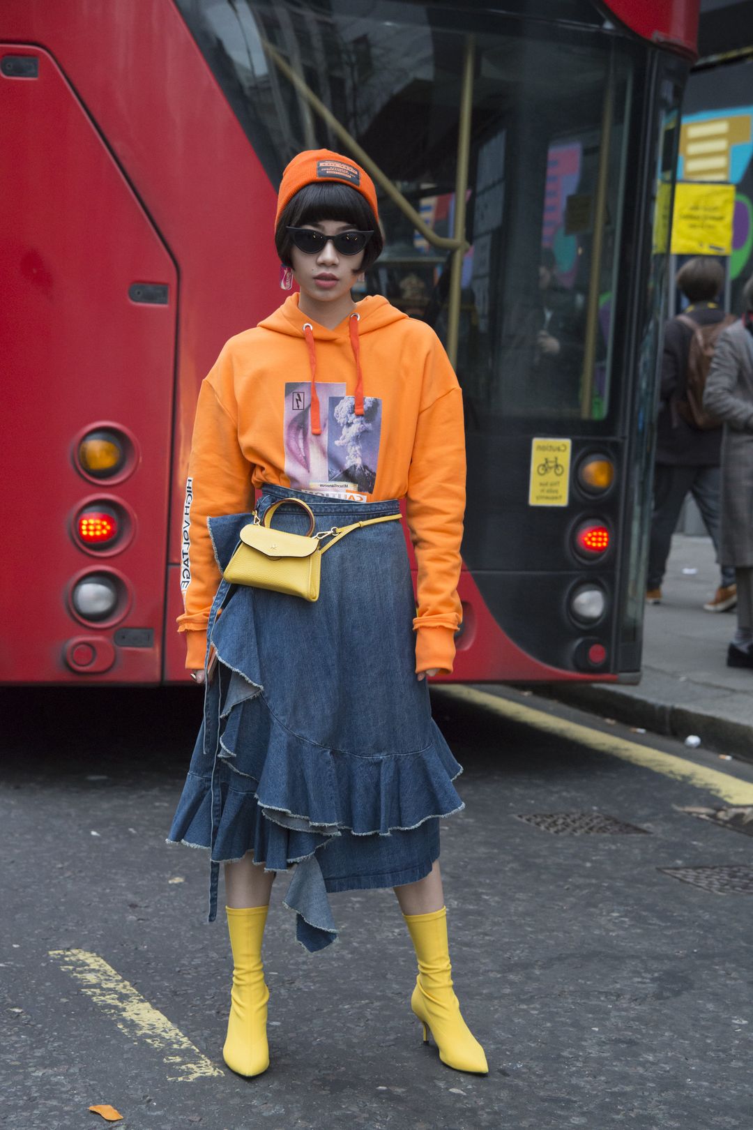 How To Wear Hoodies For Spring Approved Street Style Ideas 2020