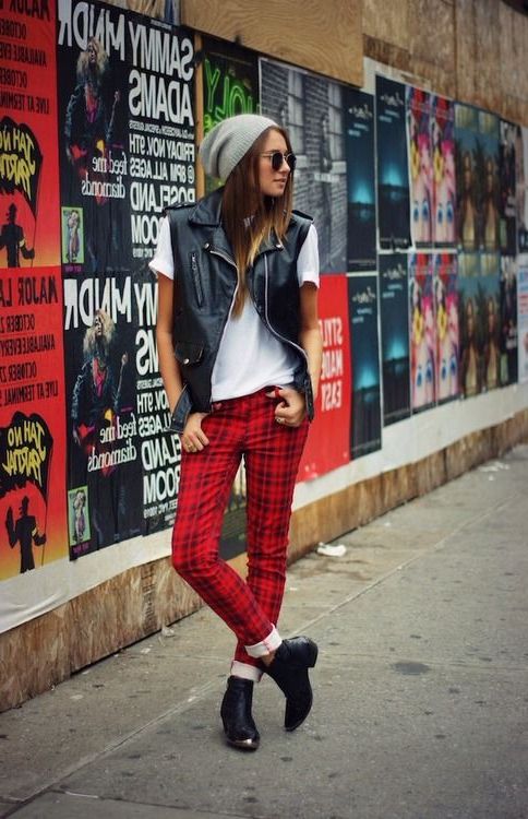 Are Plaid Pants In Right Now And How To Wear Them 2022