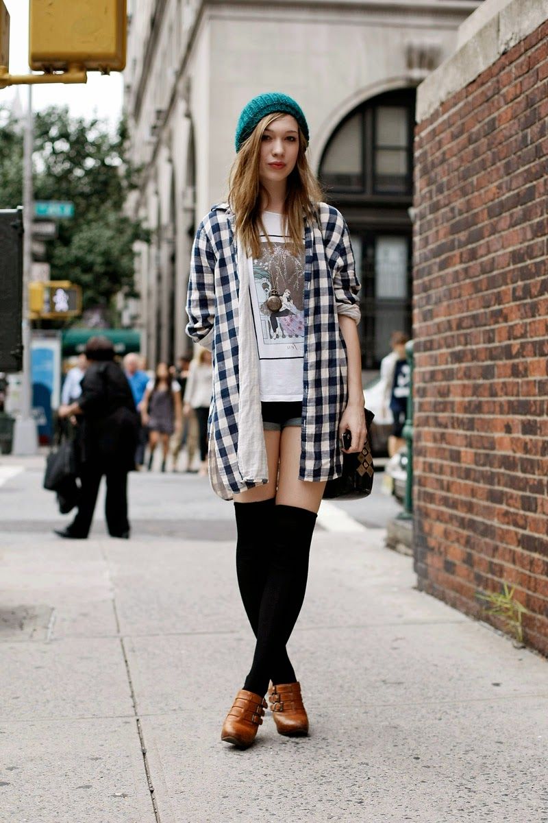 Easy Street Style Ideas With Thigh High Socks For Ladies 2022