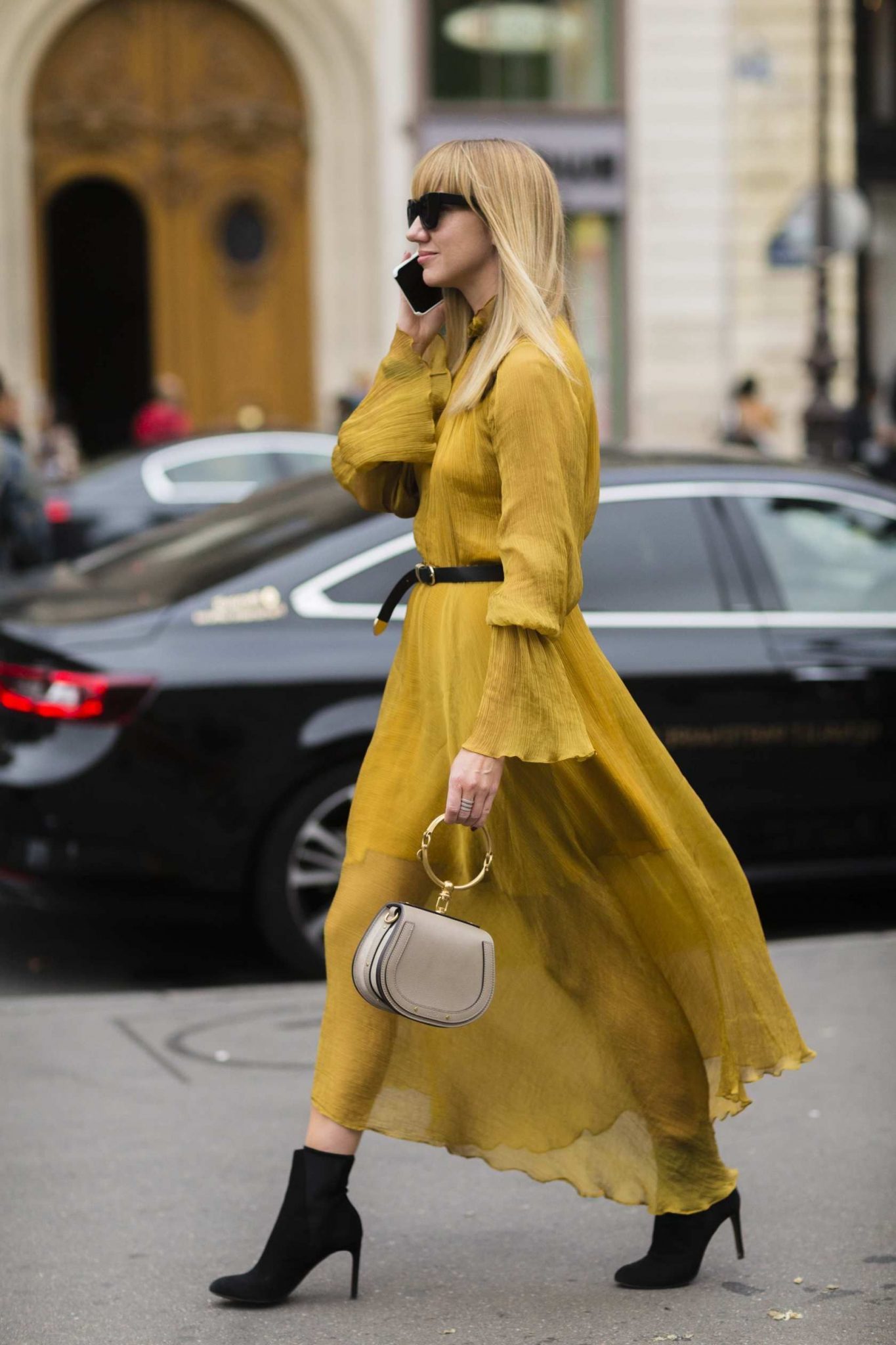 color shoes with yellow dress