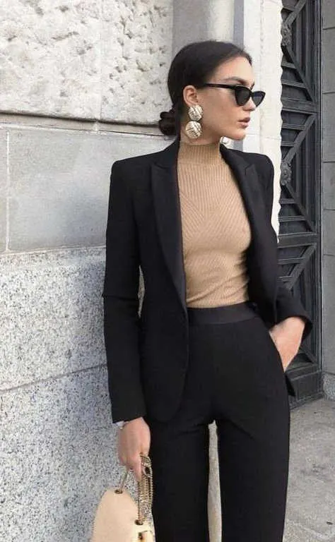 Classy looks for outlet ladies