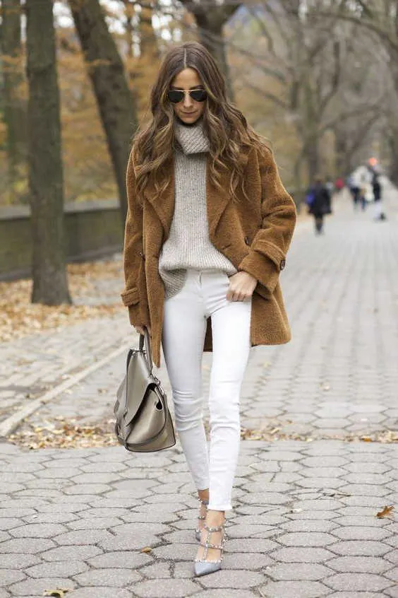 23 Ideas How To Wear Jeans In Winter: Real Life Outfit Inspiration 2023 ...