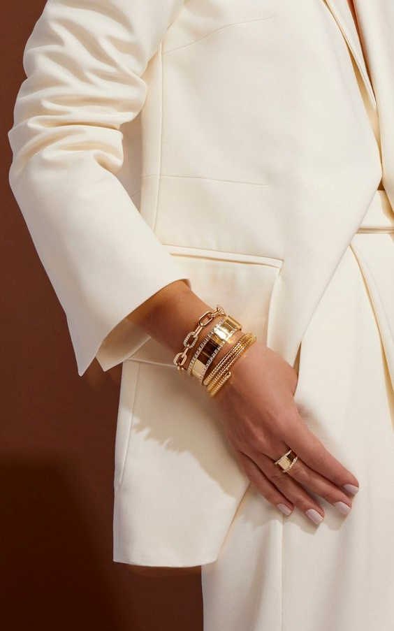 Arm Candy Jewelry For Women How To Wear This Statement Accessory 2022