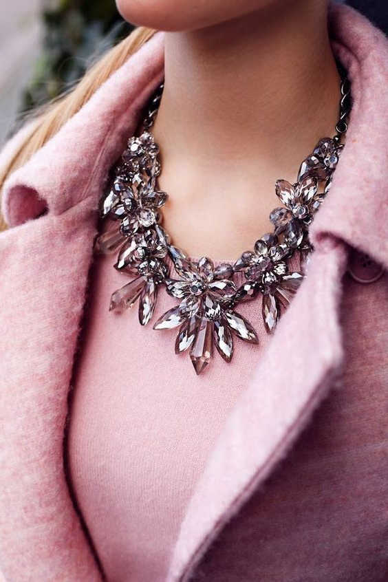 Necklaces For Women Best Designs To Try This Year 2022