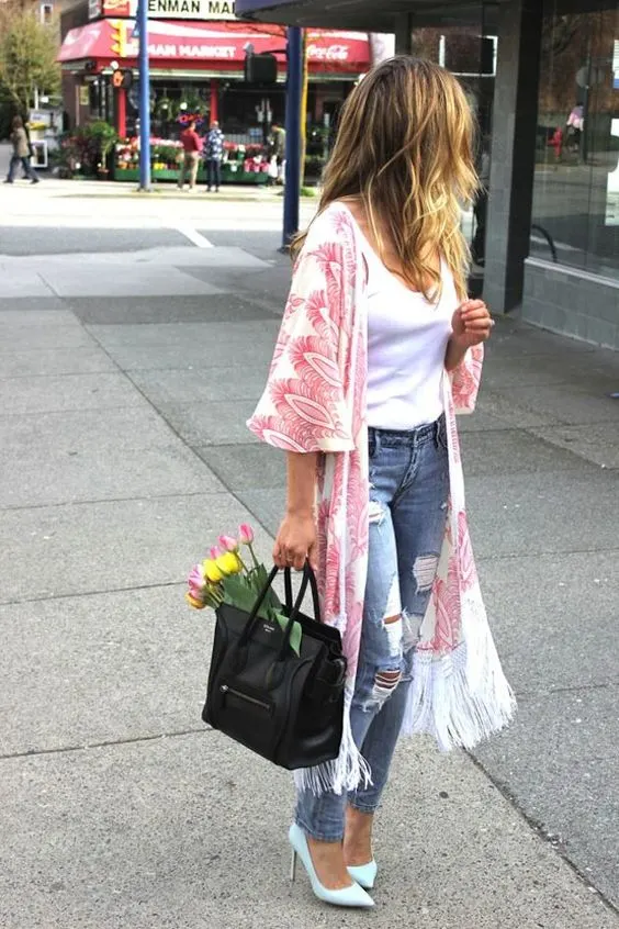 How To Wear Kimonos: An Easy Street Style Guide For Ladies 2023