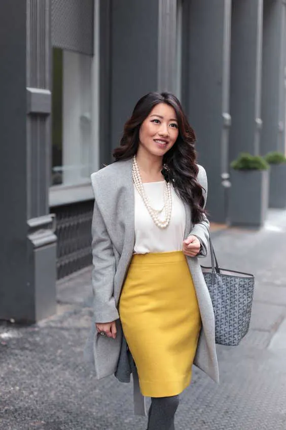 How To Wear Pencil Skirts: Amazing Outfits To Underline Your Style 2023 ...