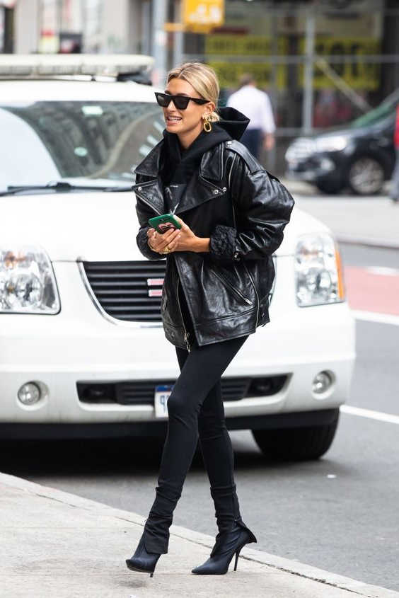 27 Ways To Wear Black Leather Jackets For Women: One And Only Guide 2023
