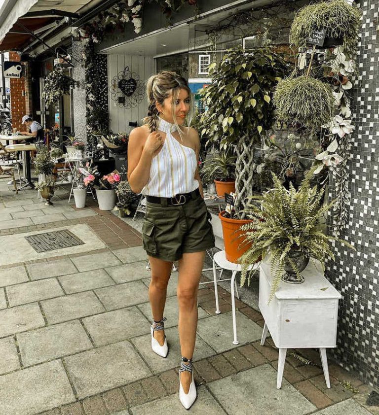 How To Wear Khaki Shorts For Women: Perfect Outfits To Try Now 2023 ...
