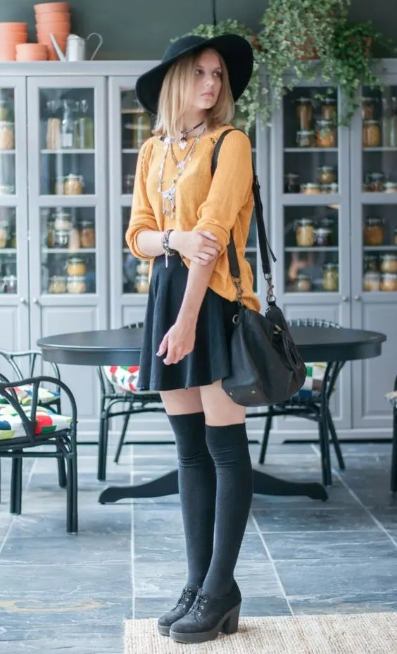 Easy Street Style Ideas With Thigh High Socks For Ladies 2023