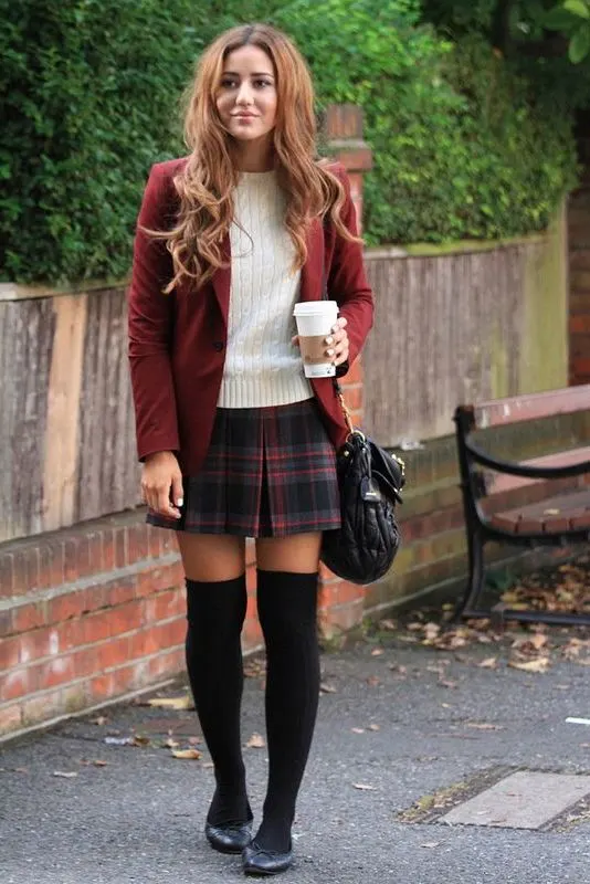 Easy Street Style Ideas With Thigh High Socks For Ladies 2023