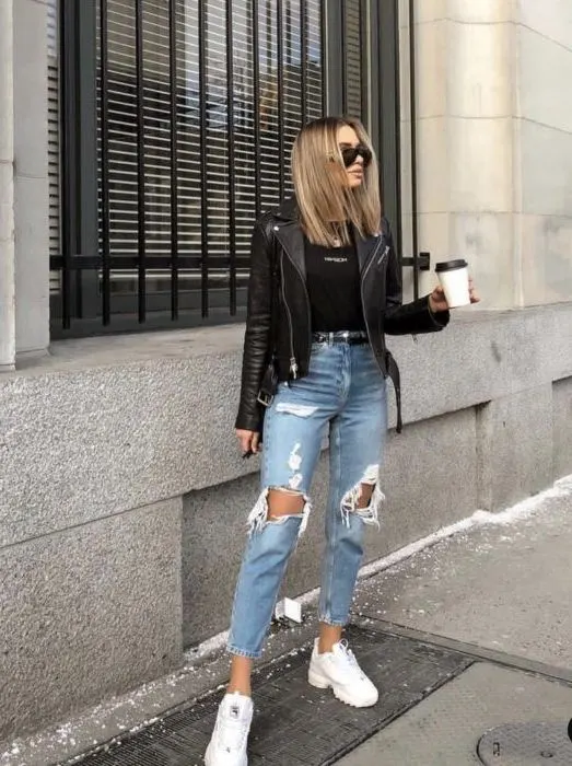 How To Wear Sneakers With Jeans: Jaw Dropping Street Looks 2023 | Fashion  Canons