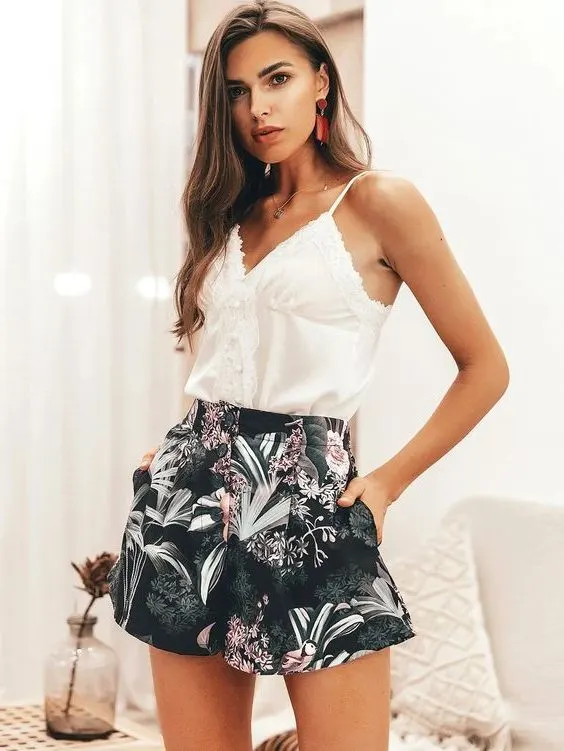 39 Ideas How To Wear Shorts For Summer: Effortless Outfit Ideas 2023