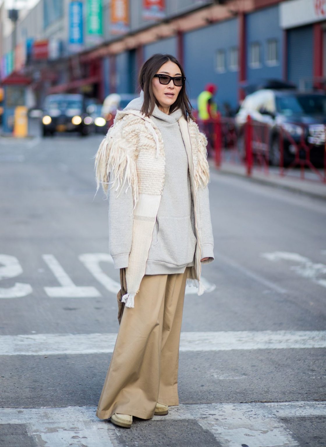 How To Wear Hoodies For Spring Approved Street Style Ideas 2023