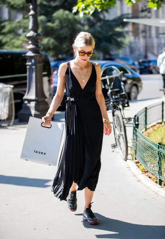 30 Ways How To Wear Black This Summer: Bold Outfits You Should Try 2023