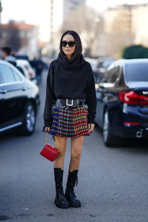 How To Wear Hoodies For Spring: Approved Street Style Ideas 2023