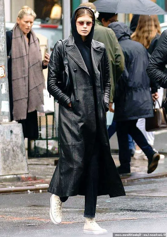 How To Style Black Trench Coats: Unexpectedly Cool Street Looks 2023