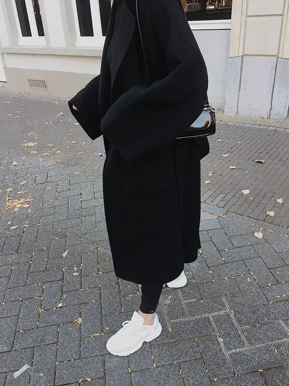 Should You Wear Oversized Outfits: How To Wear It Without Looking Big 2023