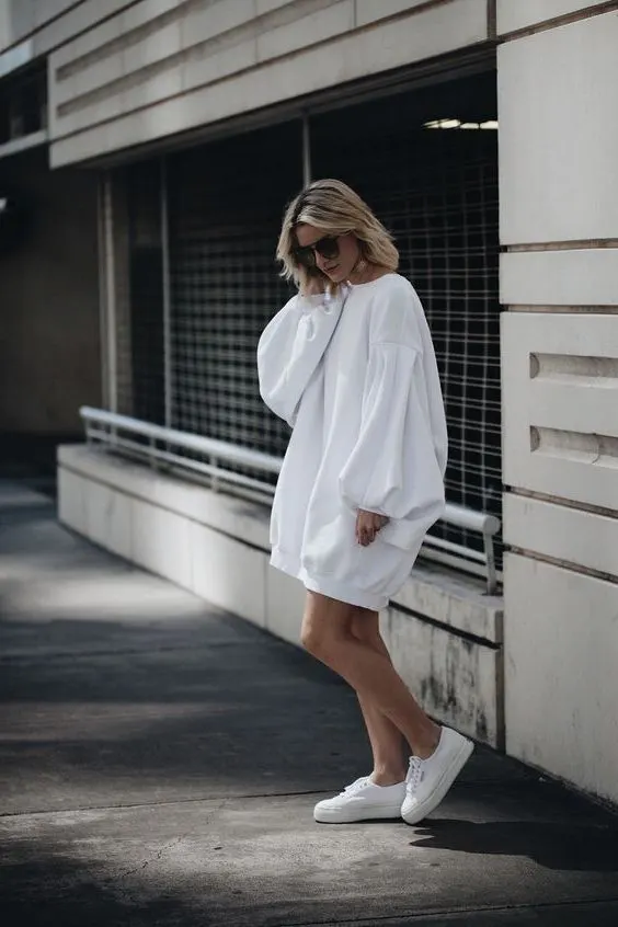 Should You Wear Oversized Outfits: How To Wear It Without Looking Big 2023