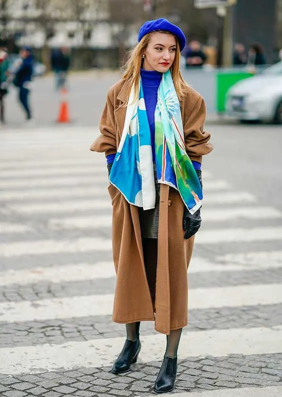 Best Scarf Colors For Camel Coats: Ultimate Street Style Ideas 2023