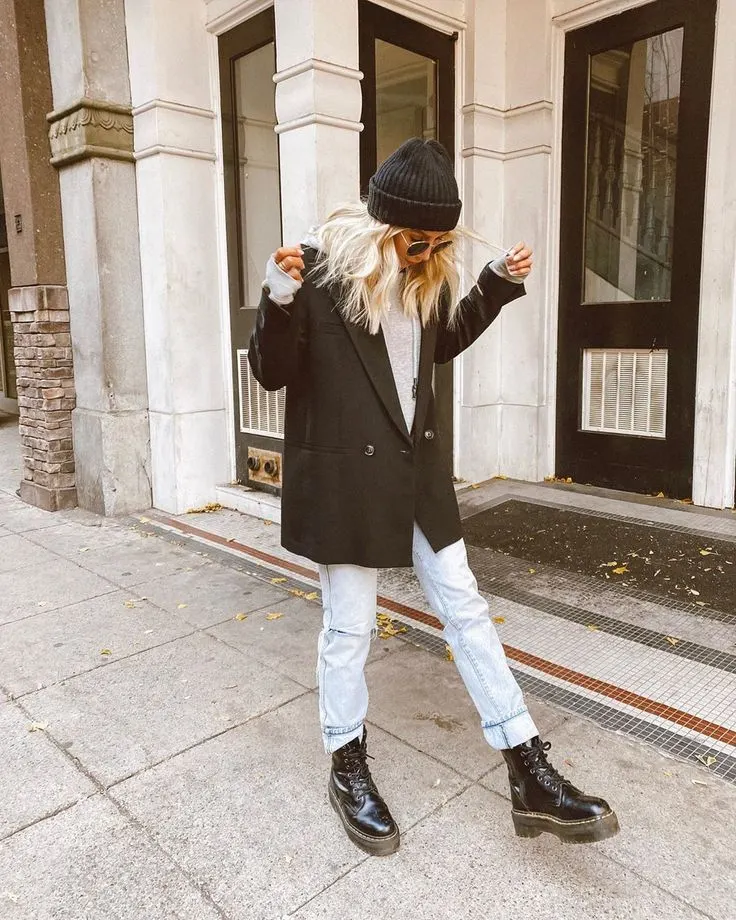 Beanies For Women: 17 Perfect Street Style Ideas 2023