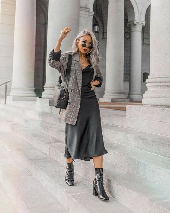 Grey Winter Outfits For Women Easy Style Guide 2023