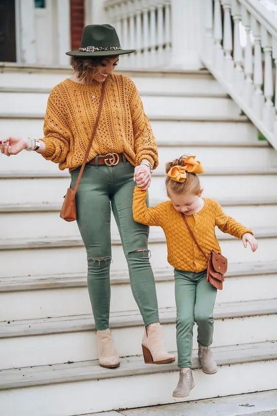 How to Wear Mustard Clothing This Year: Official Street Style Inspiration 2023