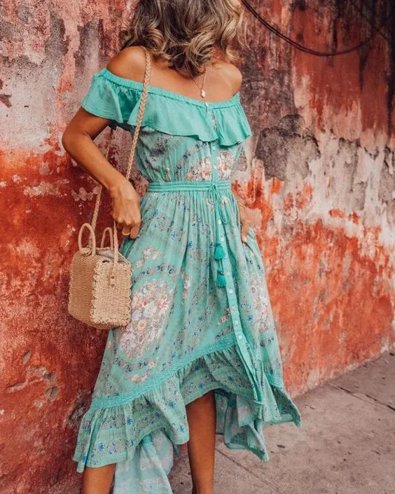 Off The Shoulder Dresses For Summer: Easy Guide For Young Ladies 2023