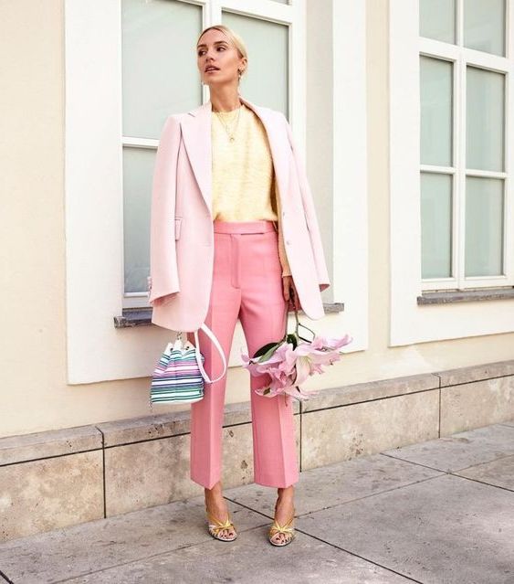 Pastel Color Outfits For Ladies: Spontaneous Street Style Ideas 2023