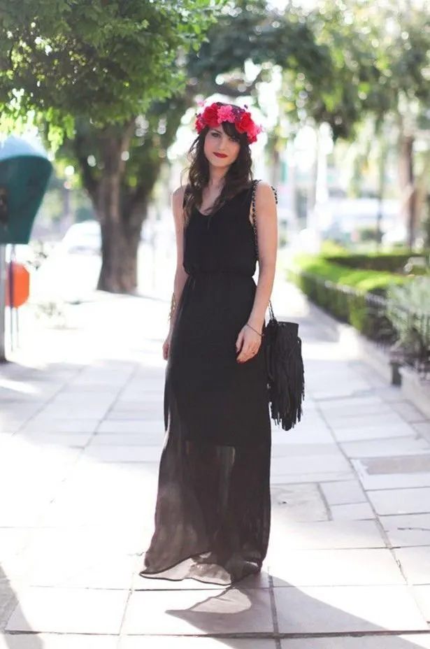 How To Look Good In A Black Maxi Dress: Epic Inspiration 2023