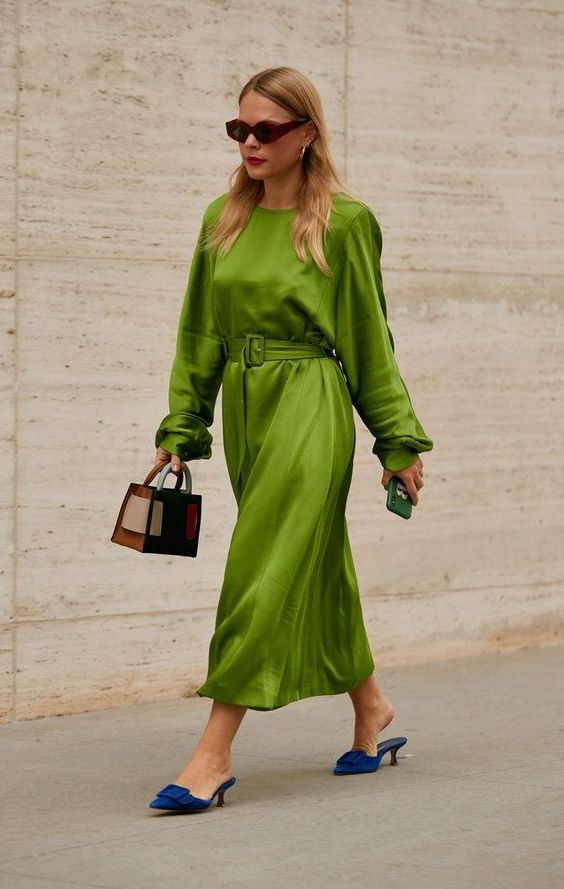 What Shoes Can I Wear Green Dresses With: Easy Street Style Looks 2022