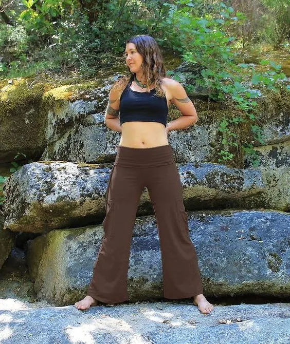 Brown Pants Outfit: Best Looks For Women 2023