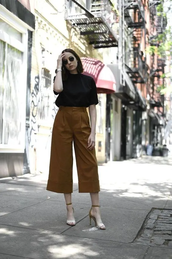 Brown Pants Outfit: Best Looks For Women 2023