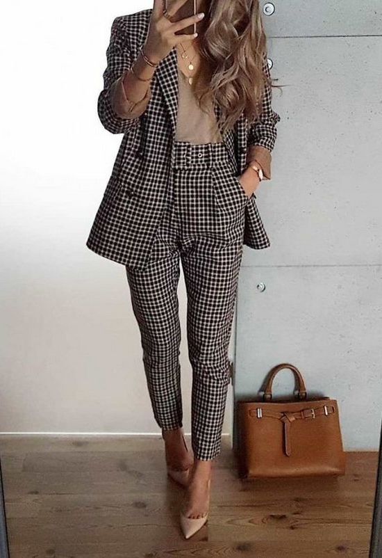 Stylish Business Suits for Women: Best Ideas And Trends 2023