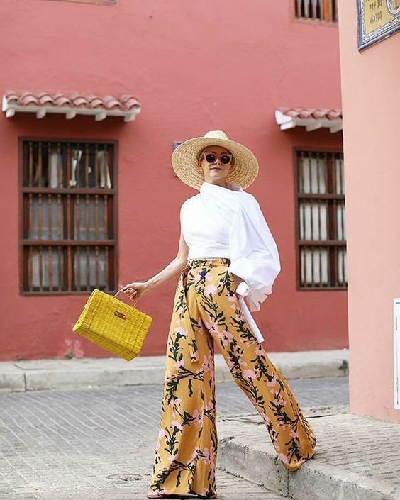 Complete Guide On How To Make Floral Pants Look Chic On You 2023