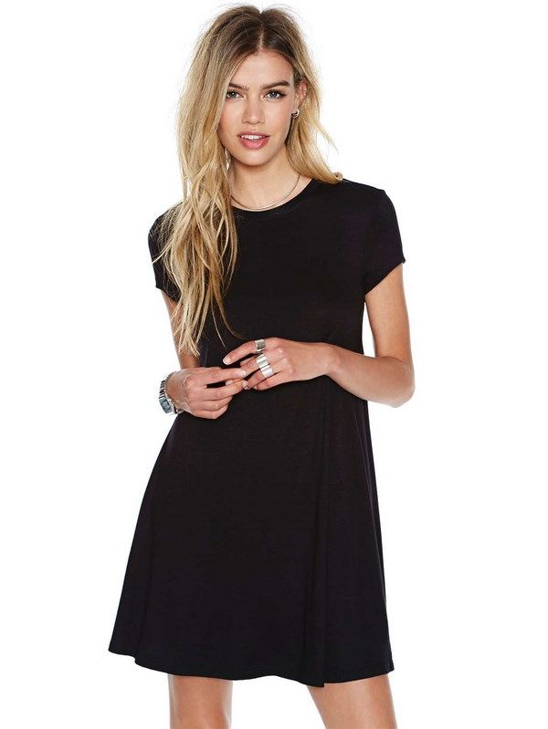 Little Black Dress Outfit: Simple Guide 2023