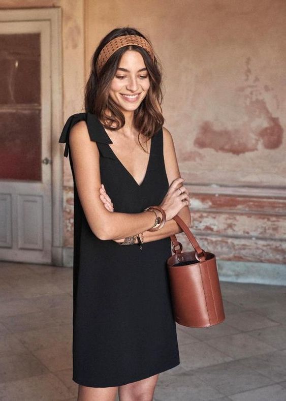 Little Black Dress Outfit: Simple Guide 2022