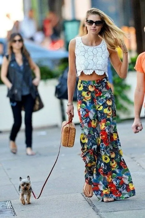 Complete Guide On How To Make Floral Pants Look Chic On You 2023