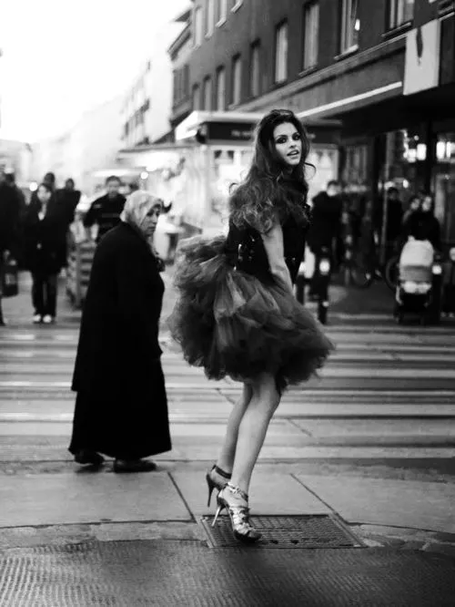 Are Tulle Skirts In Trend Right Now Easy Street Style Looks 2023