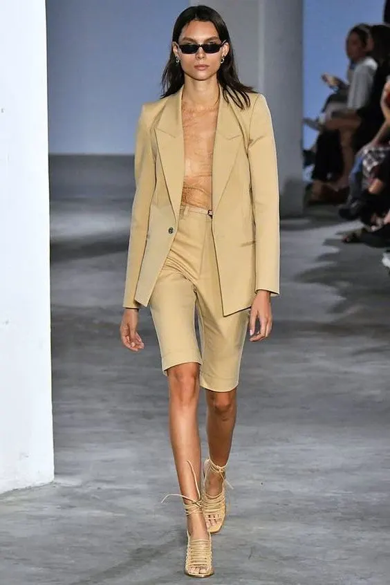 Bermuda Shorts For Women Are Back In Style 2023