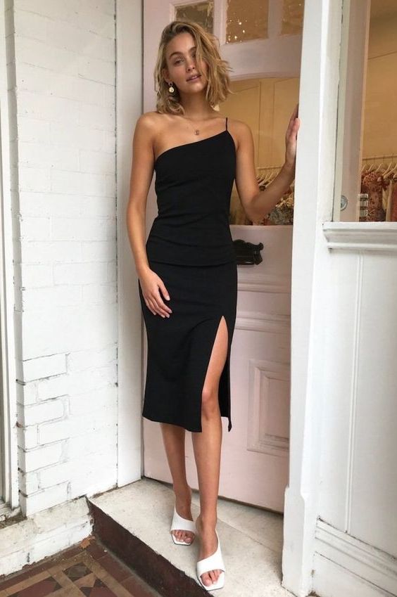 21 Shoe Styles to Wear With Black Dresses: Easy Peasy Guide 2023