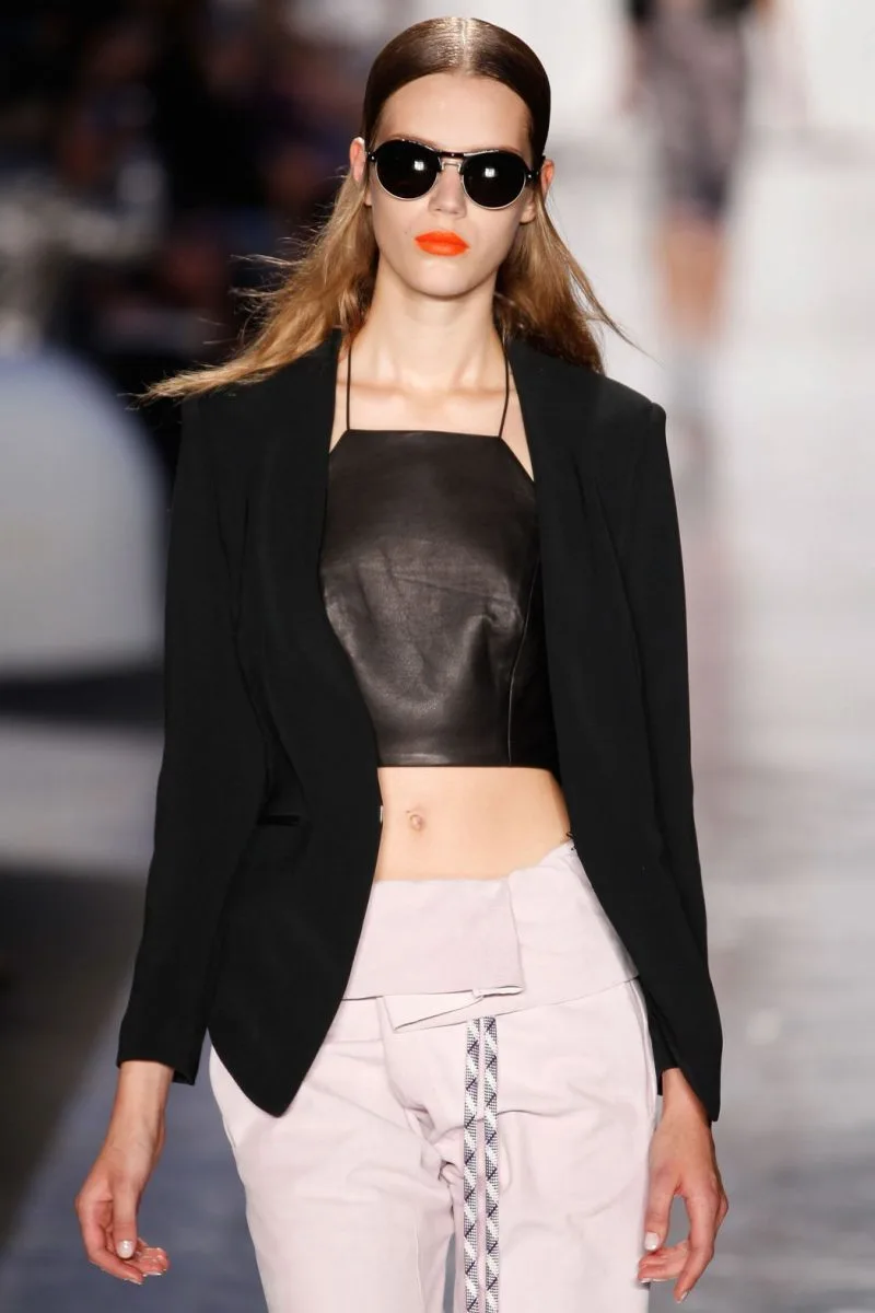 Crop Tops Trend That Will Have You Looking Chic 2023