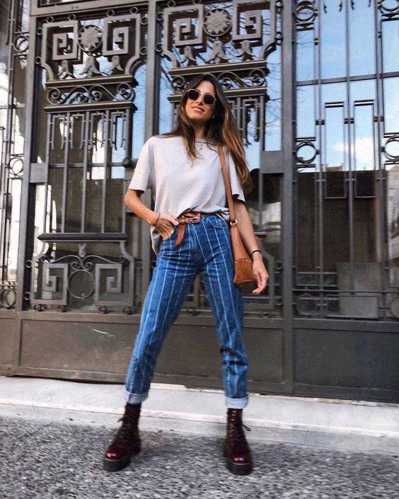 How To Style Cuffed Jeans For Women: Cool Ideas And Street Style Inspiration 2022