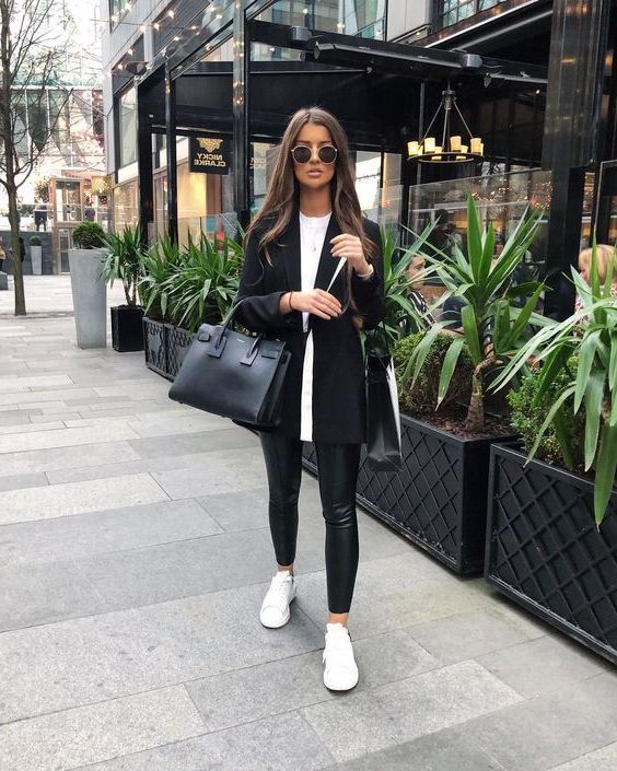 Black And White Fall Outfit Ideas For Ladies: Foolproof Tips 2023