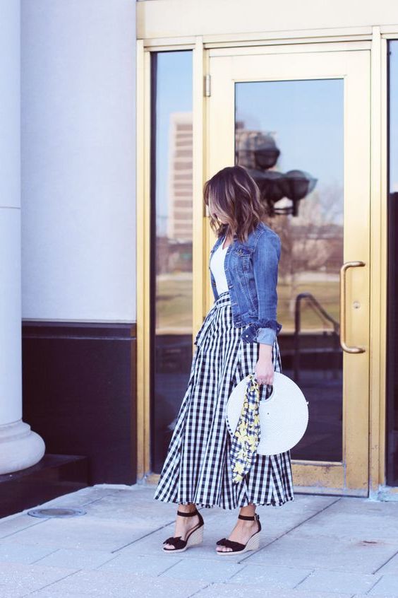 Gingham Skirts Outfits For Fashionistas: Easy To Wear Ideas 2022