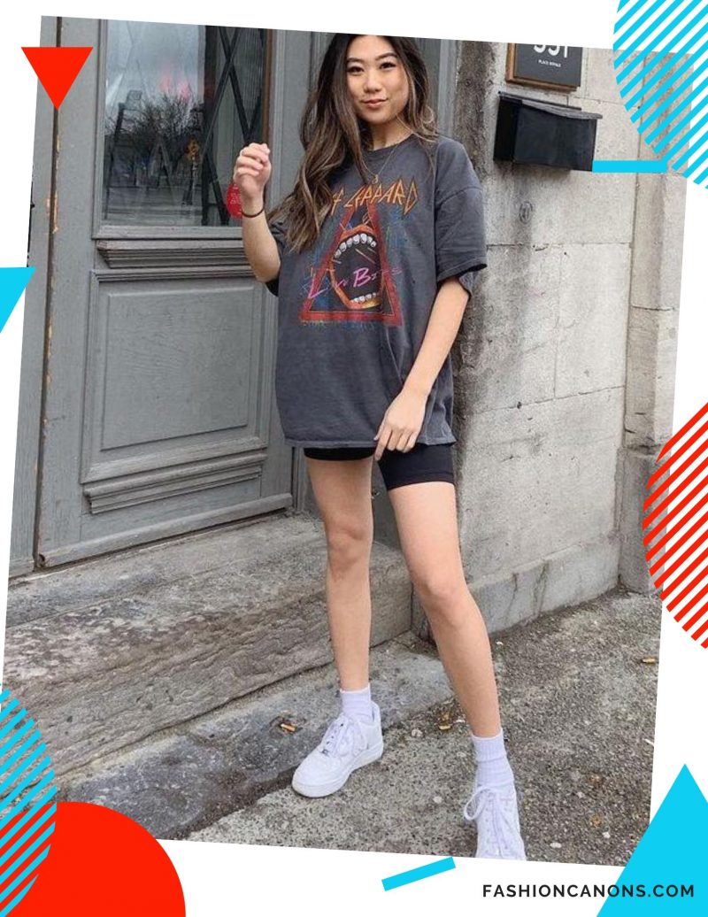 How Should You Wear Oversized T-Shirts: Street Style Inspiration 2023