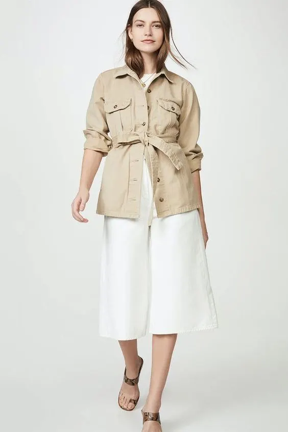 How To Wear Safari Jackets For Women: Easy To Copy Looks 2023