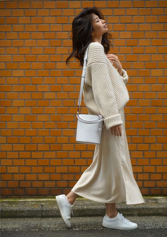 How To Wear White Bags For Ladies: 24+ Outfit Ideas 2022