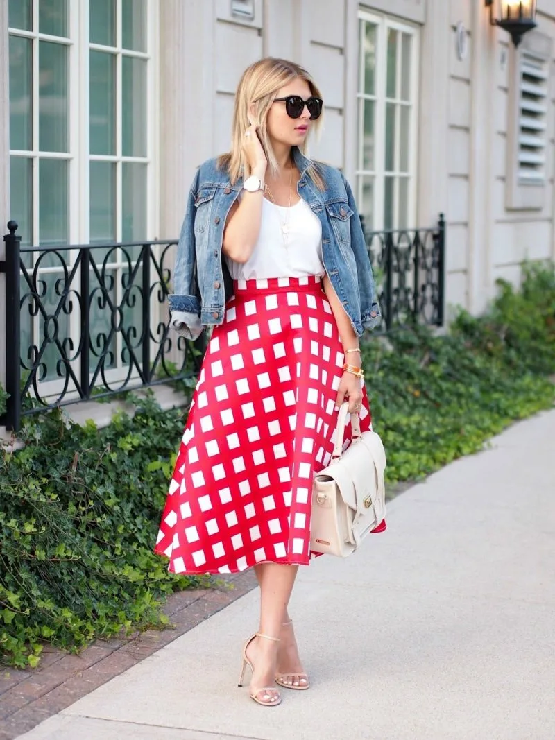 Gingham Skirts Outfits For Fashionistas: Easy To Wear Ideas 2023