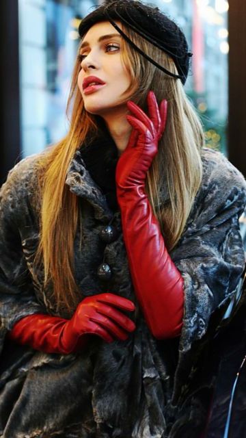 How To Wear Leather Gloves To Look Trendy 2022